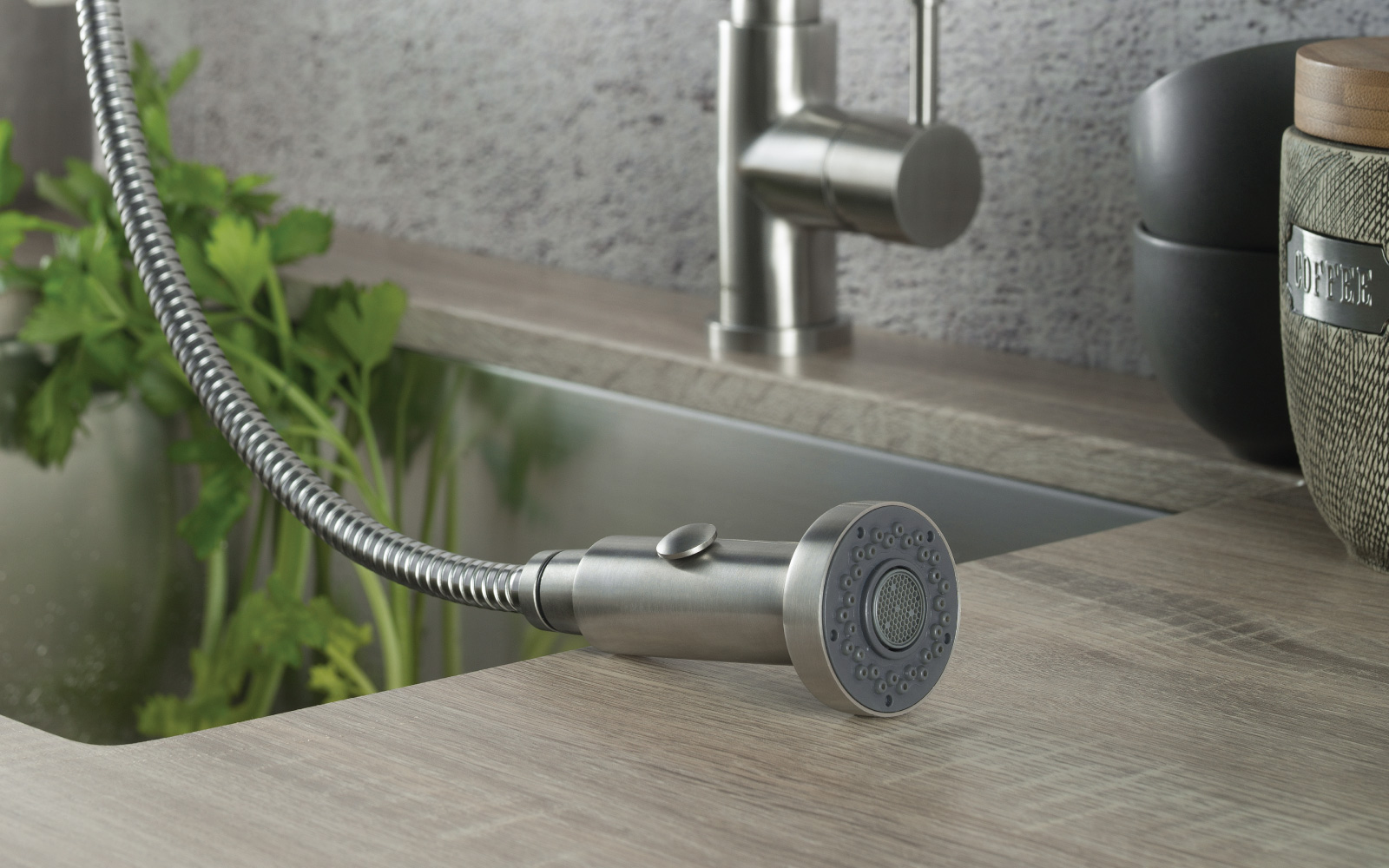 kitchen faucet dual sprayer
