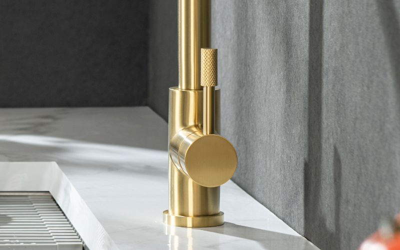 kitchen faucet dual sprayer